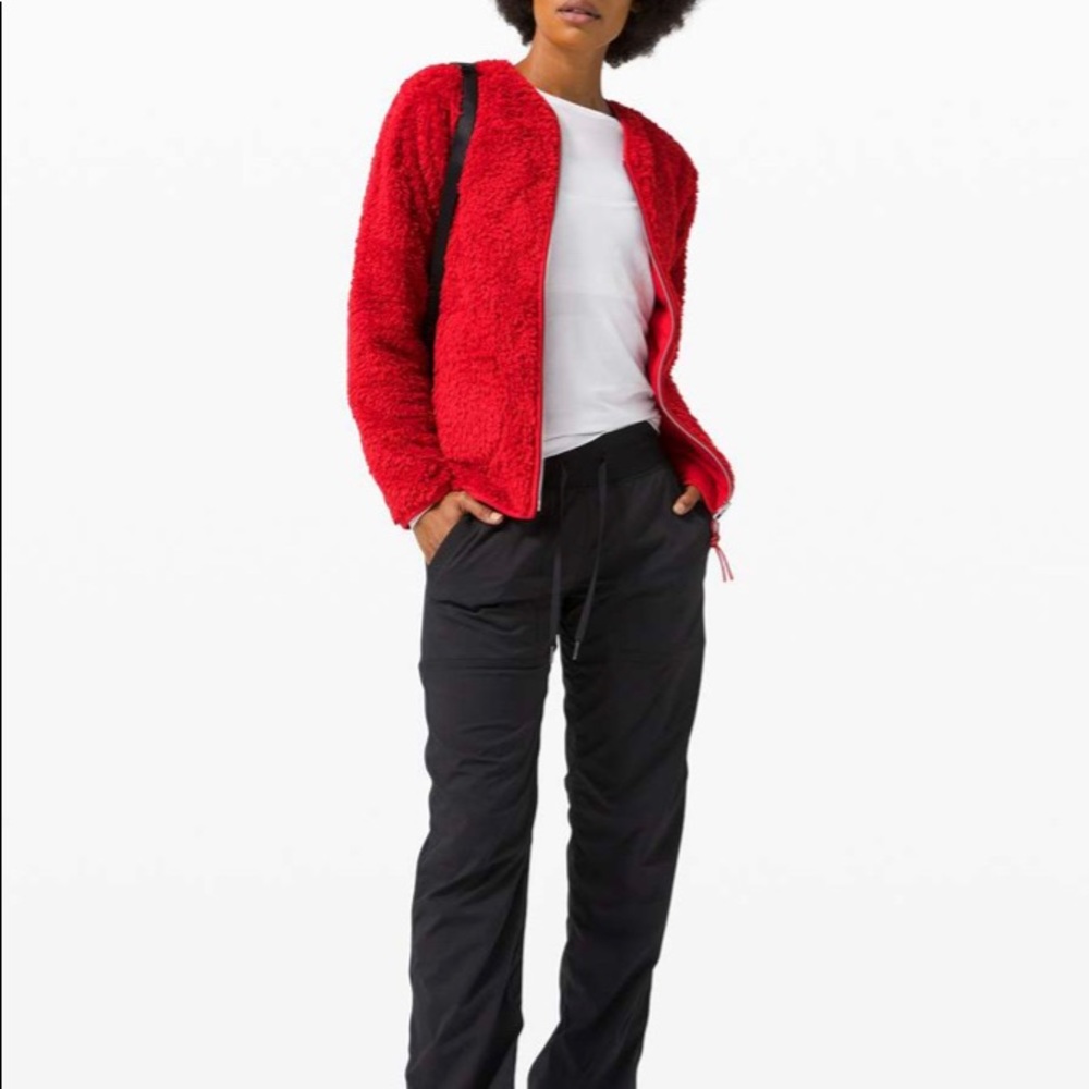 Lululemon - Picture 3 of 10